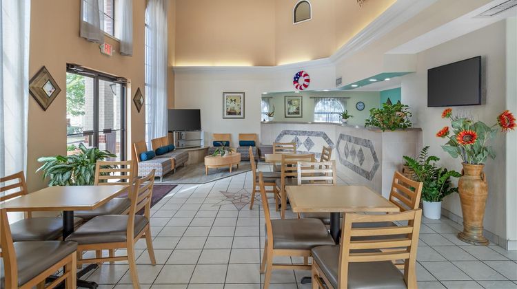 Best Western Pearland Inn Restaurant