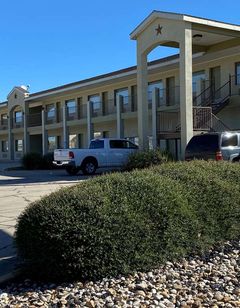 SureStay Hotel Floresville