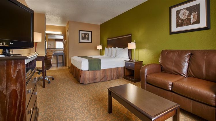 SureStay Hotel Floresville Room