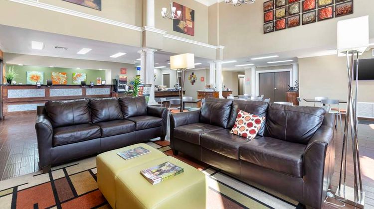 Best Western Inn & Suites Lobby