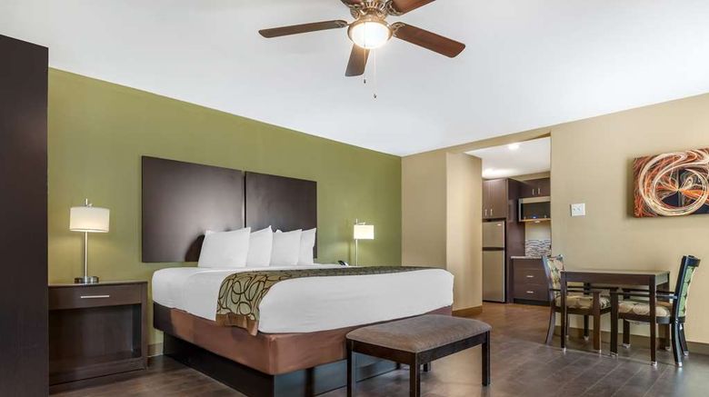 <b>Best Western on the Island Suite</b>. Images powered by <a href="https://iceportal.shijigroup.com/" title="IcePortal" target="_blank">IcePortal</a>.