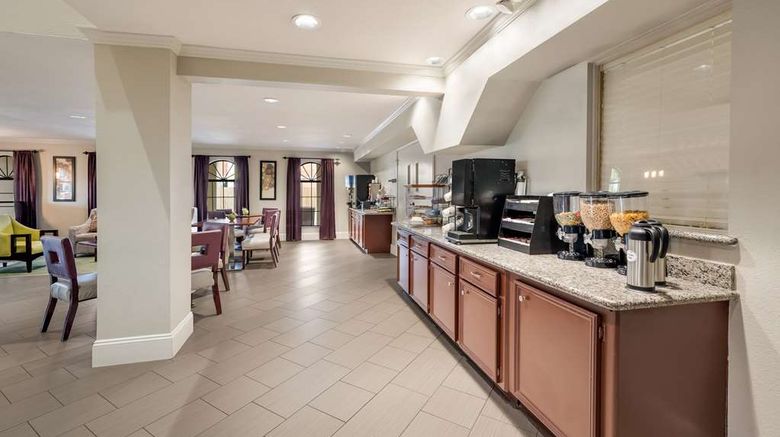 <b>SureStay Hotel by Best Western Deer Park Restaurant</b>. Images powered by <a href="https://iceportal.shijigroup.com/" title="IcePortal" target="_blank">IcePortal</a>.