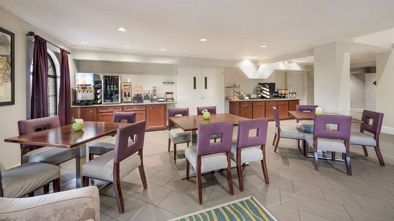 <b>SureStay Hotel by Best Western Deer Park Restaurant</b>. Images powered by <a href="https://iceportal.shijigroup.com/" title="IcePortal" target="_blank">IcePortal</a>.
