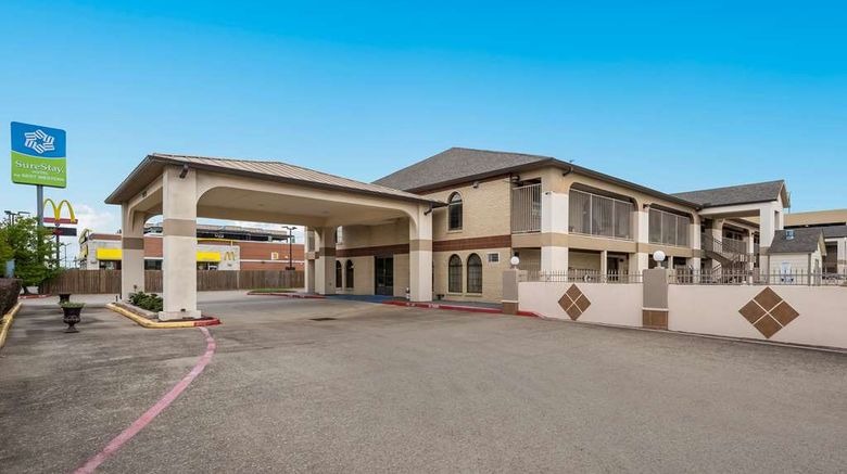 <b>SureStay Hotel by Best Western Deer Park Exterior</b>. Images powered by <a href="https://iceportal.shijigroup.com/" title="IcePortal" target="_blank">IcePortal</a>.