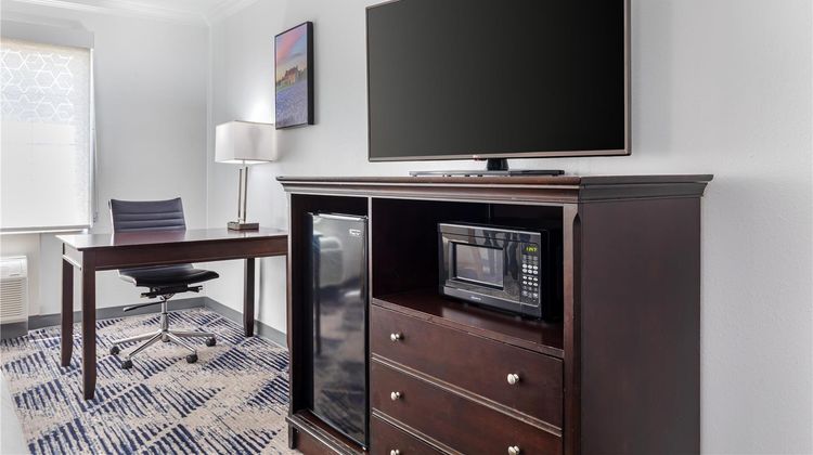 Best Western Plus Southpark Inn & Suites Room