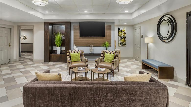 <b>Best Western Heritage Inn Lobby</b>. Images powered by <a href="https://iceportal.shijigroup.com/" title="IcePortal" target="_blank">IcePortal</a>.