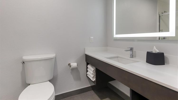 Best Western Plus Lewisville/Coppell Room