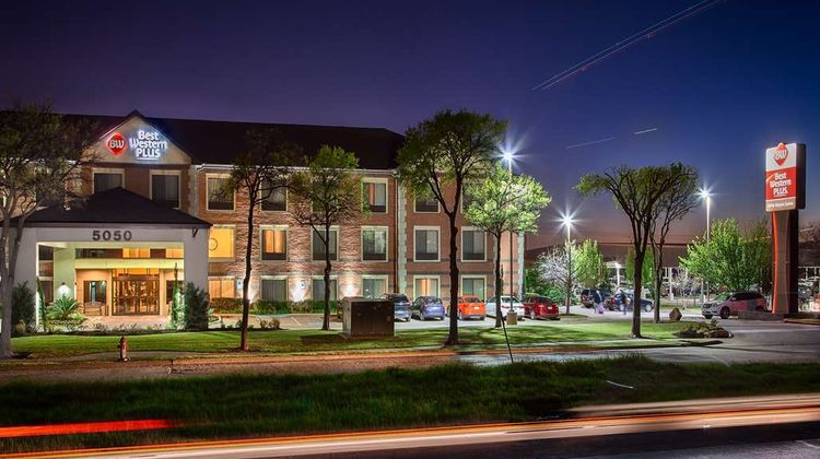 Best Western Plus DFW Airport Suites Exterior