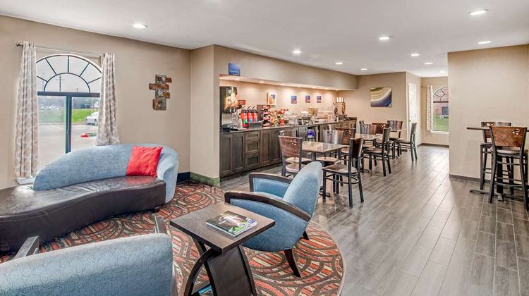 Best Western Cedar Inn Lobby