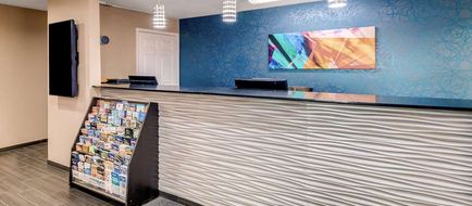 Best Western Cedar Inn Lobby