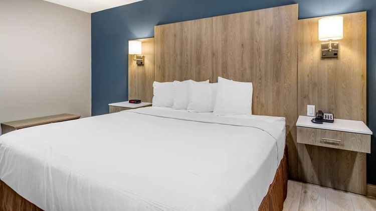 Best Western Plus Edinburg Inn & Suites Room