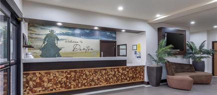 Best Western Plus Denton Inn & Suites Lobby