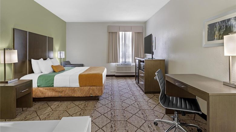 <b>Best Western Plus North Houston Suites Room</b>. Images powered by <a href="https://iceportal.shijigroup.com/" title="IcePortal" target="_blank">IcePortal</a>.