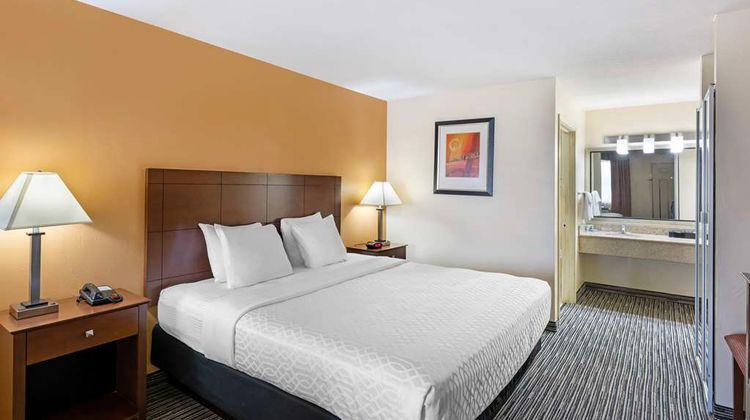 Best Western Snyder Inn Suite