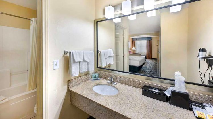 Best Western Snyder Inn Suite