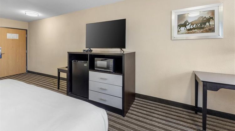 Best Western Borger Inn Room