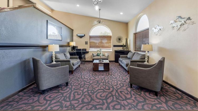 Best Western Borger Inn Lobby