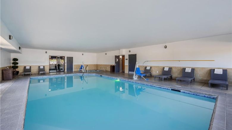 <b>Best Western Borger Inn Pool</b>. Images powered by <a href="https://iceportal.shijigroup.com/" title="IcePortal" target="_blank">IcePortal</a>.