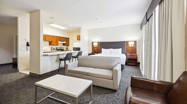 Best Western Plus Downtown Inn & Suites Room