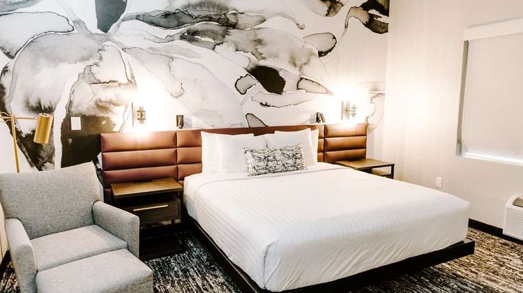 Aiden San Antonio Riverwalk Room
