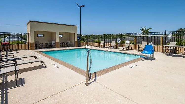 Best Western Temple Inn & Suites Pool