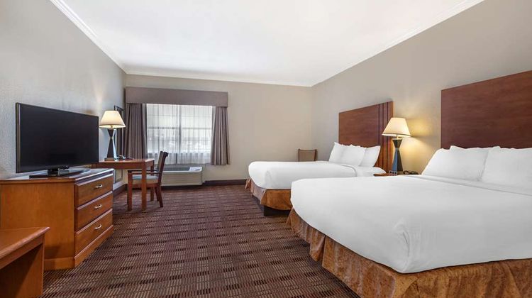 Best Western Club House Inn & Suites Room