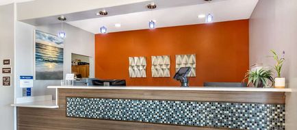 Best Western Club House Inn & Suites Lobby