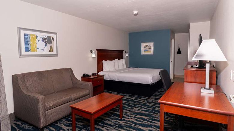 <b>Best Western Paradise Inn Room</b>. Images powered by <a href="https://iceportal.shijigroup.com/" title="IcePortal" target="_blank">IcePortal</a>.