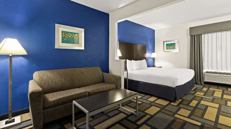 <b>Best Western Galleria Inn & Suites Suite</b>. Images powered by <a href="https://iceportal.shijigroup.com/" title="IcePortal" target="_blank">IcePortal</a>.