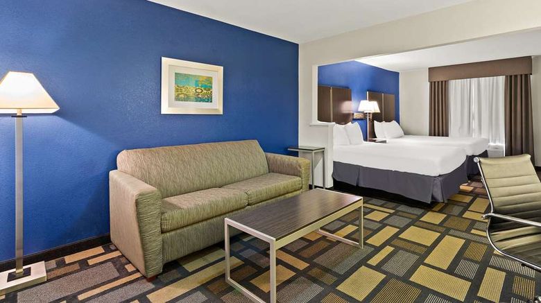 <b>Best Western Galleria Inn & Suites Suite</b>. Images powered by <a href="https://iceportal.shijigroup.com/" title="IcePortal" target="_blank">IcePortal</a>.