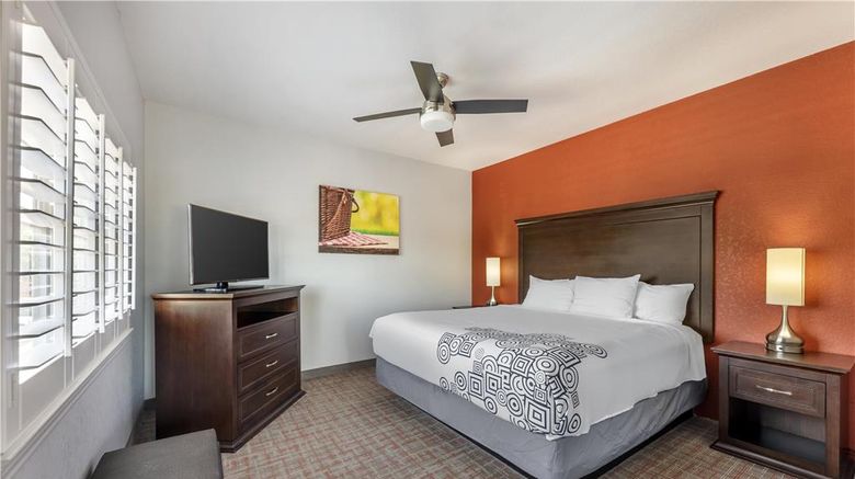 <b>Best Western Plus Fredericksburg Suite</b>. Images powered by <a href="https://iceportal.shijigroup.com/" title="IcePortal" target="_blank">IcePortal</a>.