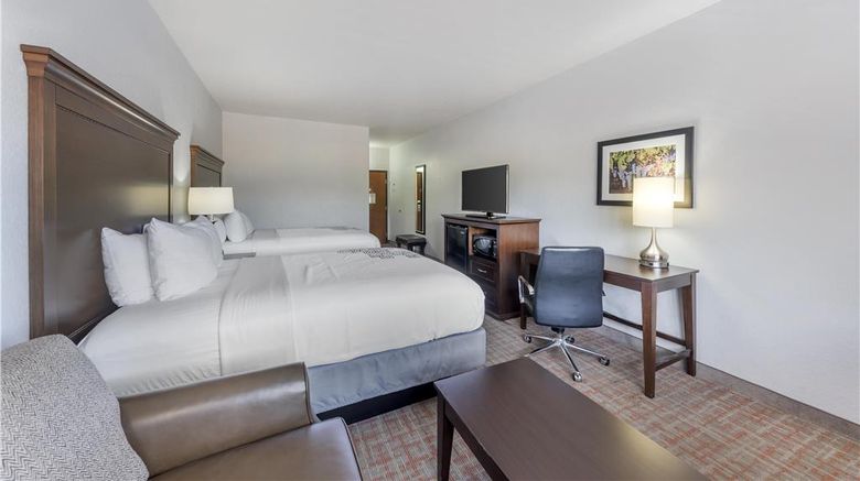 <b>Best Western Plus Fredericksburg Room</b>. Images powered by <a href="https://iceportal.shijigroup.com/" title="IcePortal" target="_blank">IcePortal</a>.