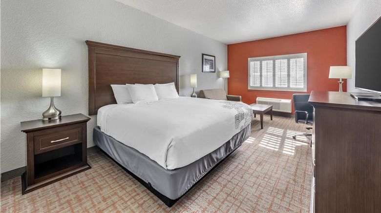<b>Best Western Plus Fredericksburg Room</b>. Images powered by <a href="https://iceportal.shijigroup.com/" title="IcePortal" target="_blank">IcePortal</a>.
