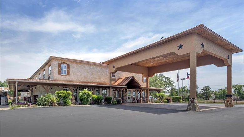<b>Best Western Plus Fredericksburg Exterior</b>. Images powered by <a href="https://iceportal.shijigroup.com/" title="IcePortal" target="_blank">IcePortal</a>.