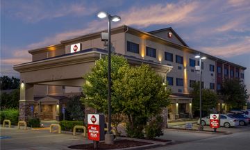 Best Western Plus Shamrock Inn & Suites