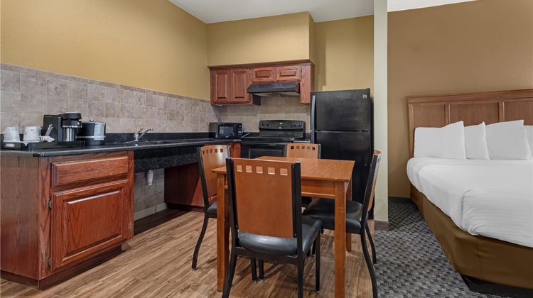 Best Western Plus Shamrock Inn & Suites Room