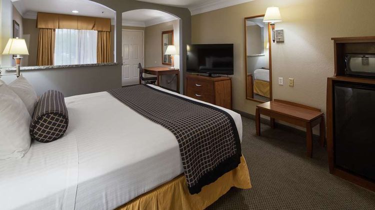 Best Western Angleton Inn Suite