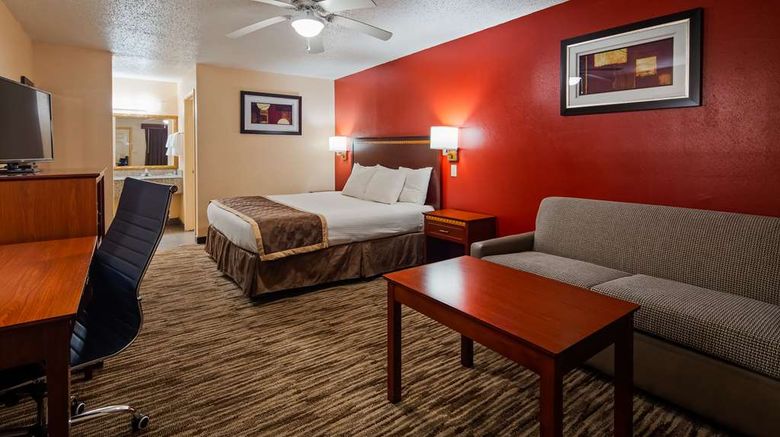 <b>Best Western Executive Inn Room</b>. Images powered by <a href="https://iceportal.shijigroup.com/" title="IcePortal" target="_blank">IcePortal</a>.