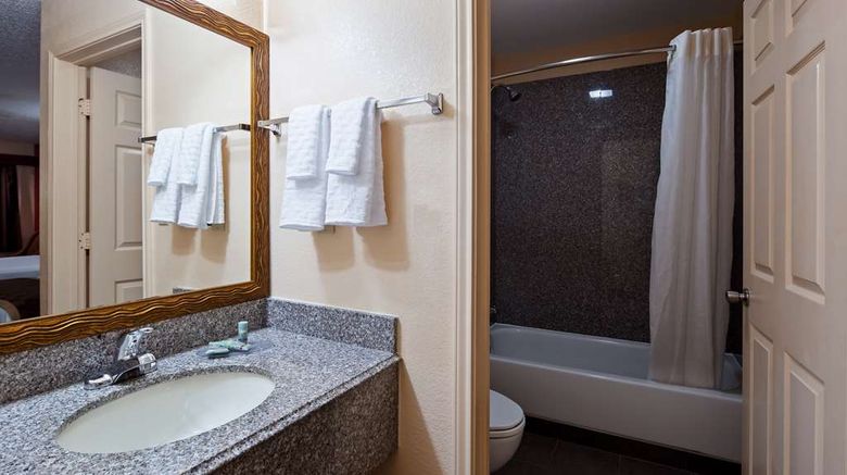 <b>Best Western Executive Inn Room</b>. Images powered by <a href="https://iceportal.shijigroup.com/" title="IcePortal" target="_blank">IcePortal</a>.