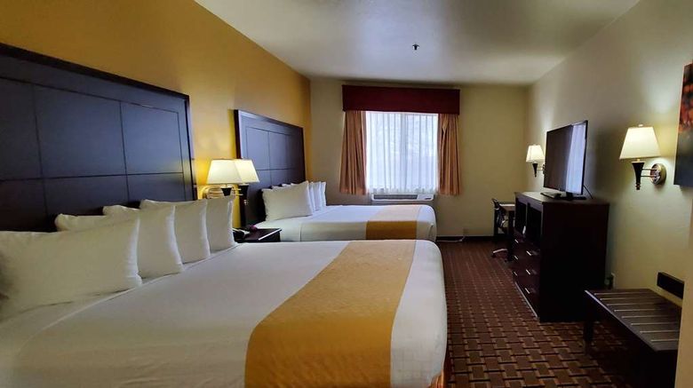 <b>Best Western Executive Inn & Suites Room</b>. Images powered by <a href="https://iceportal.shijigroup.com/" title="IcePortal" target="_blank">IcePortal</a>.