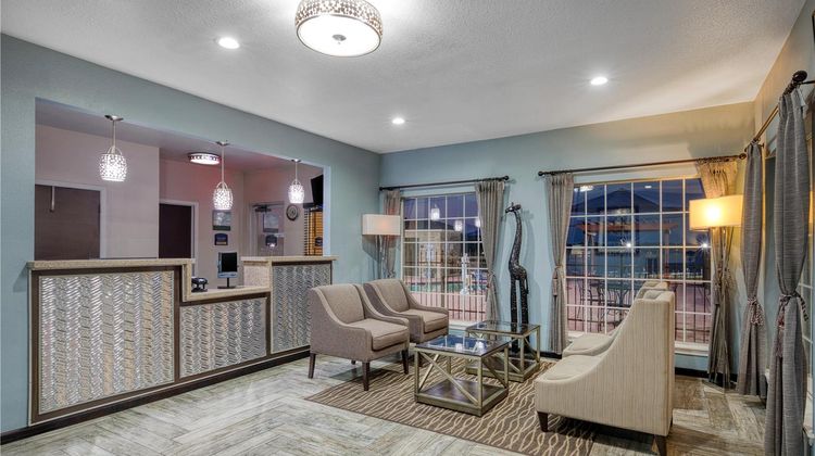 Best Western Lake Conroe Inn Lobby