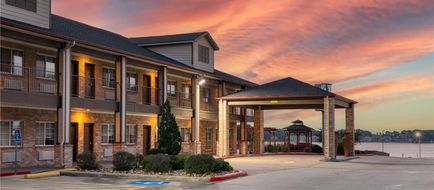 Best Western Lake Conroe Inn Exterior