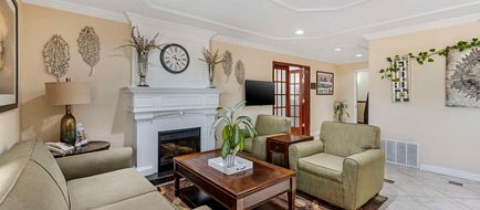 Best Western Pineywoods Inn Lobby