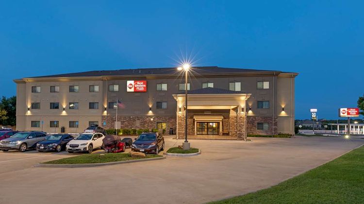 Best Western Plus Red River Inn Exterior