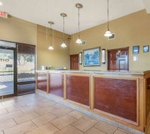 Best Western Taylor Inn Lobby