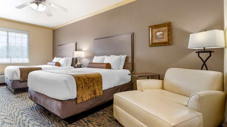 Best Western Plus Crown Colony Inn Suite Suite