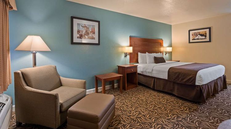 Best Western Regency Inn & Suites Room