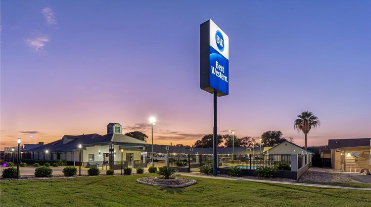 Best Western Regency Inn & Suites Exterior