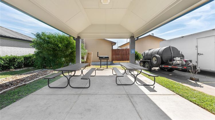 Best Western Regency Inn & Suites Other