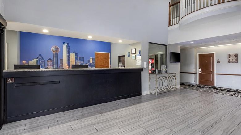 <b>Best Western Executive Inn Lobby</b>. Images powered by <a href="https://iceportal.shijigroup.com/" title="IcePortal" target="_blank">IcePortal</a>.